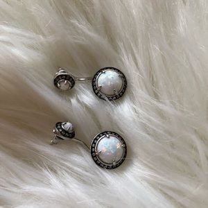 NWOT Kendra Scott Camila Earrings Mystic Bazzar